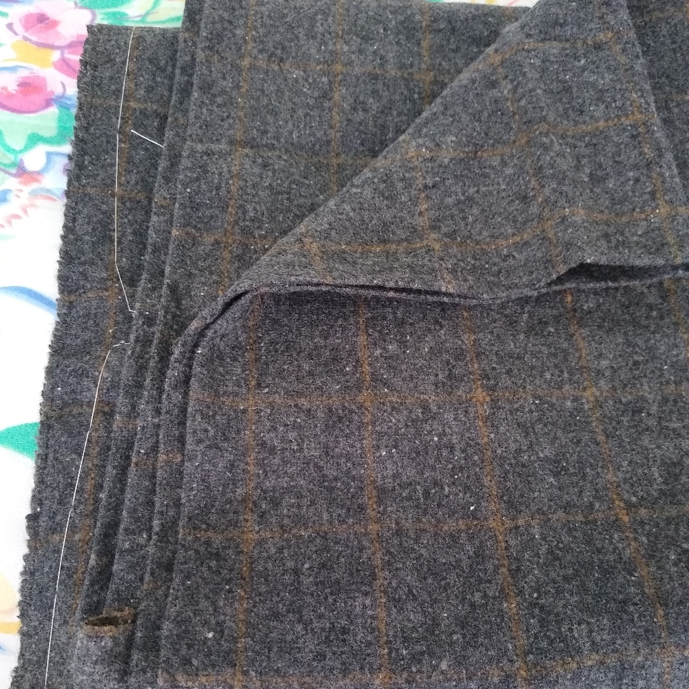 2.3yd 62"w Charcoal gray w/tan window pane plaid tweed wool fabric from Paris.